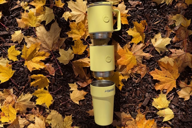 انقلابی ماژولار با بطری یورکا برای داشتن قمقمهای همیشه تمیز و شخصیسازی شده 2 تصویری از بطری ماژولار یورکا در حالت جدا شده به سه قسمت اصلی برای شستشوی آسان.