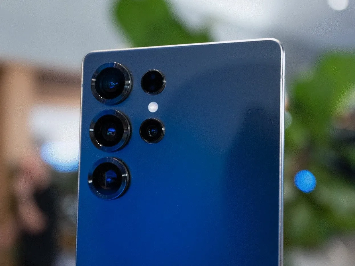 Galaxy S26 Ultra پرچمدار سامسونگ با دوربینی بهتر 2 نمایشگر حریم خصوصی Galaxy S26 Ultra با فناوری AI